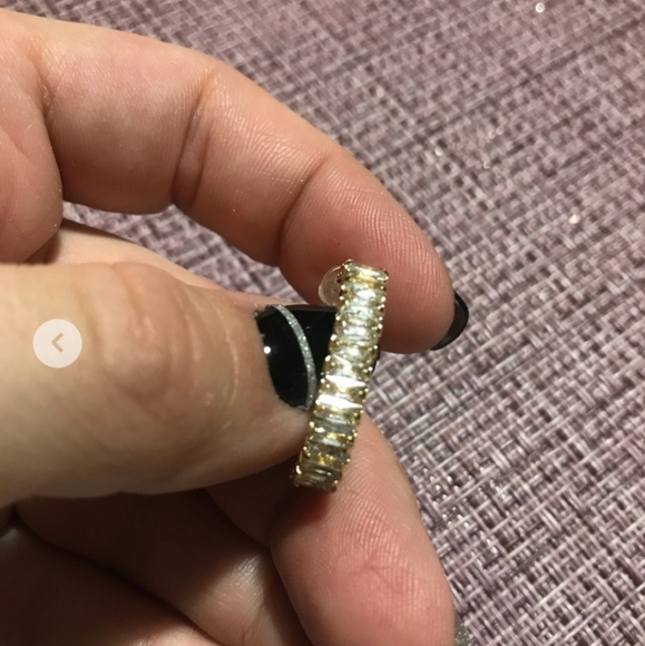 14K GOLD TEMPERAMENT WITH AAA ZIRCON STUD EARRINGS - Picture 4 of 8